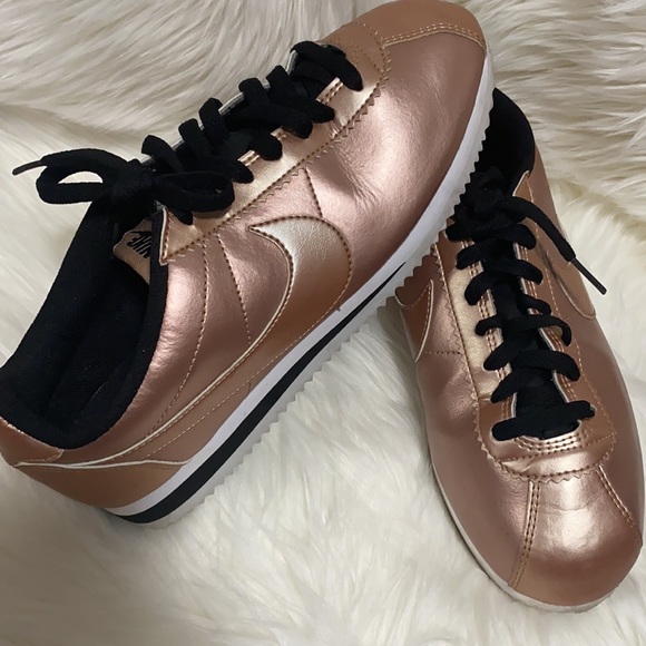 Nike rose gold cortez sneakers - Picture 2 of 10